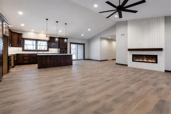 $699,900 | W24362 Fairway Lane, Trempealeau, WI 54661