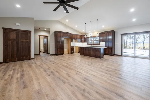 $699,900 | W24362 Fairway Lane, Trempealeau, WI 54661