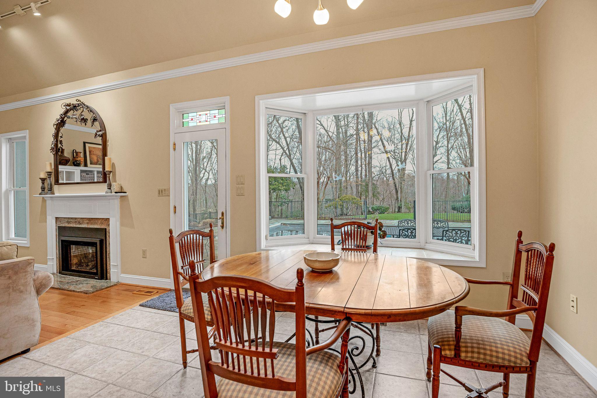12053 Steven Lane Dunkirk, MD 20754 - Photo 12 of 45 Breakfast Area