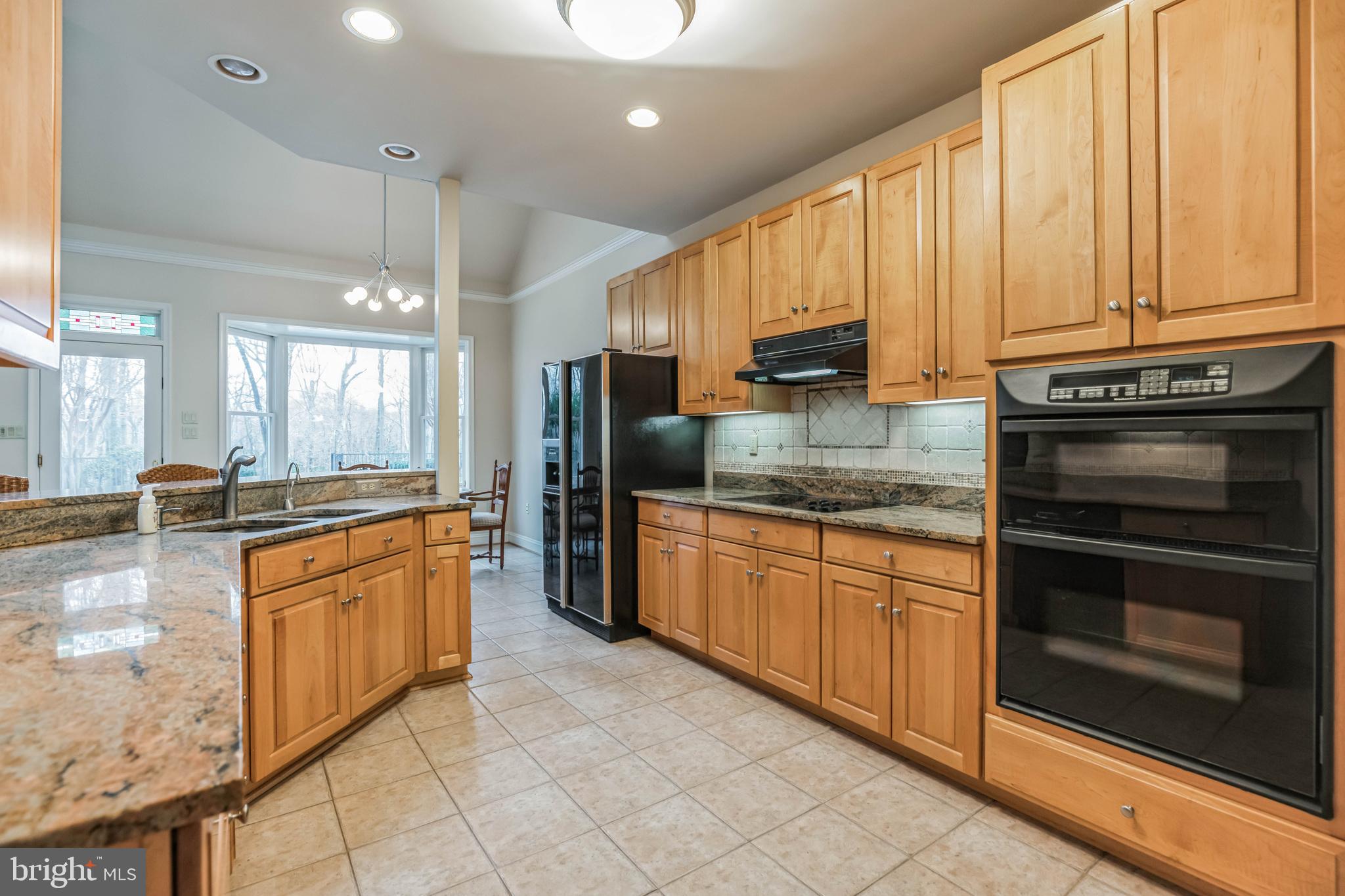 12053 Steven Lane Dunkirk, MD 20754 - Photo 15 of 45 Kitchen