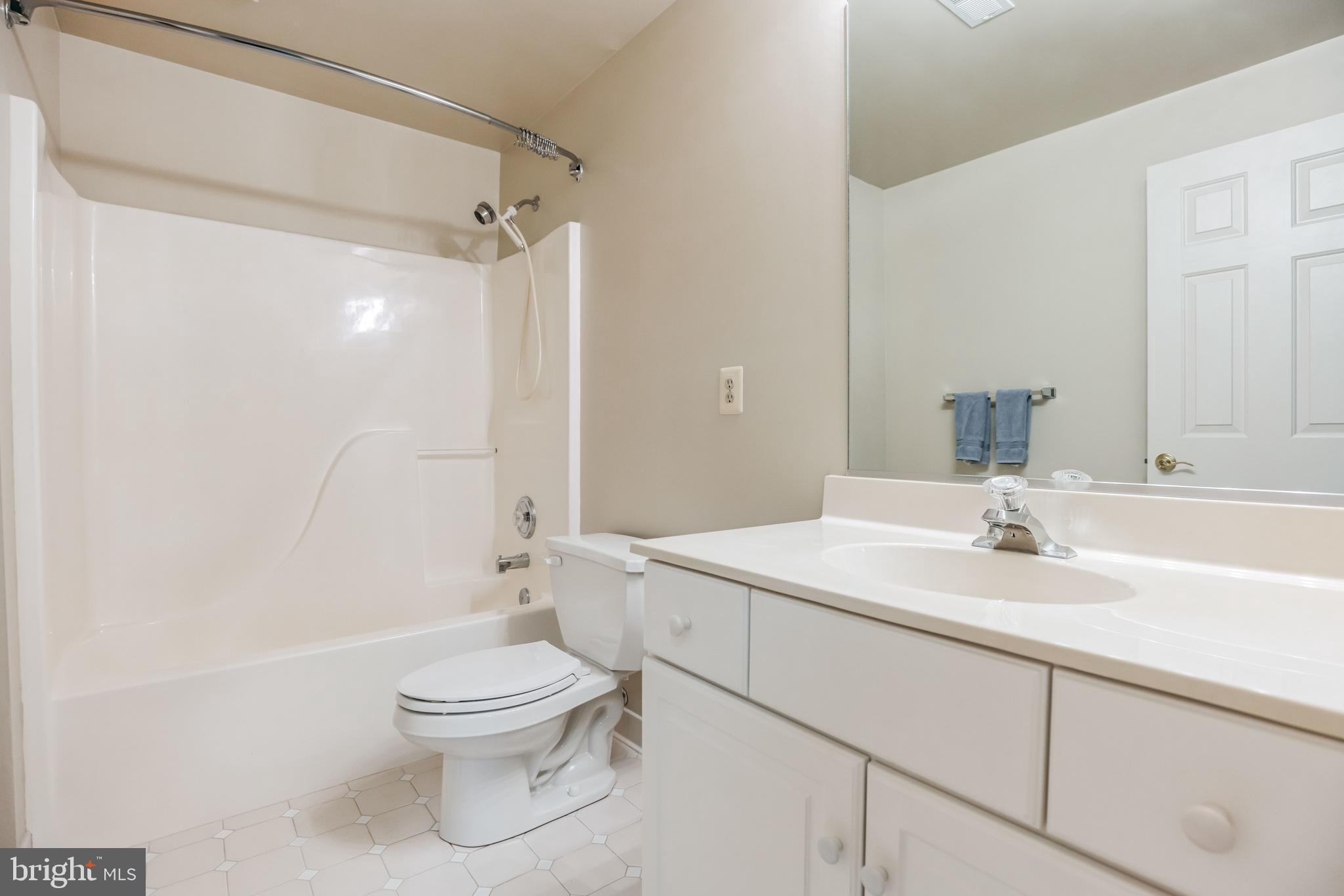 12053 Steven Lane Dunkirk, MD 20754 - Photo 31 of 45 Basement Bath
