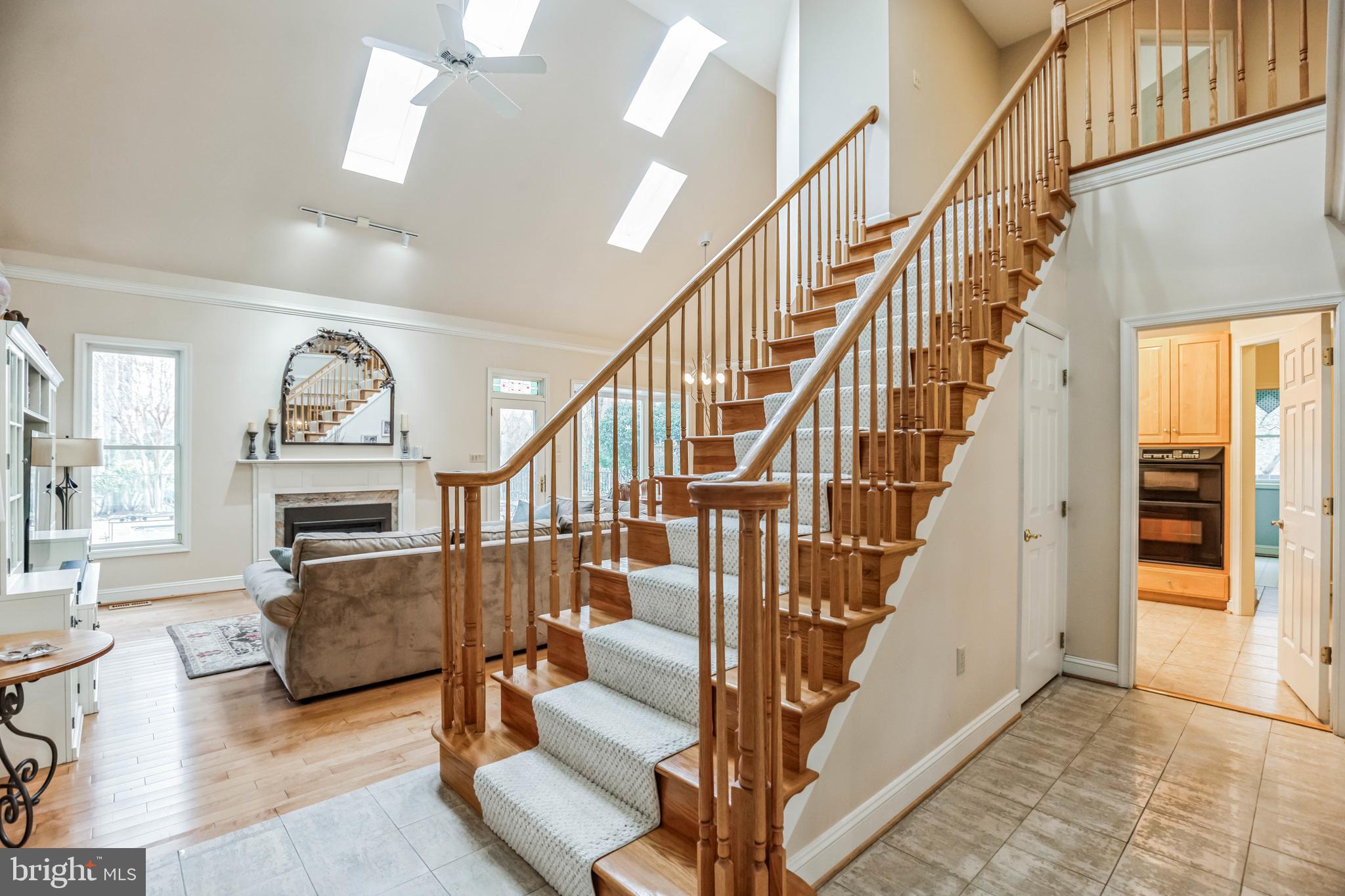 12053 Steven Lane Dunkirk, MD 20754 - Photo 6 of 45 Main Hall