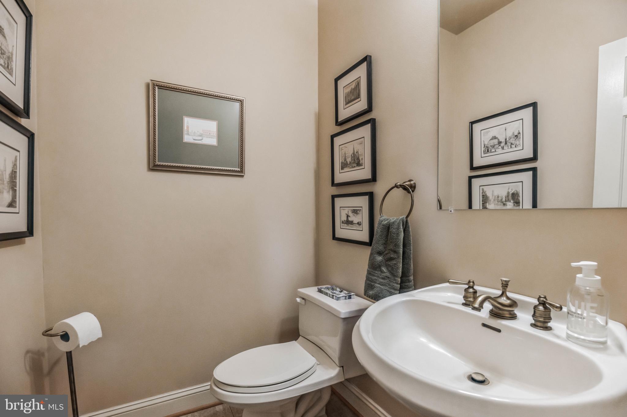 12053 Steven Lane Dunkirk, MD 20754 - Photo 9 of 45 Powder Room