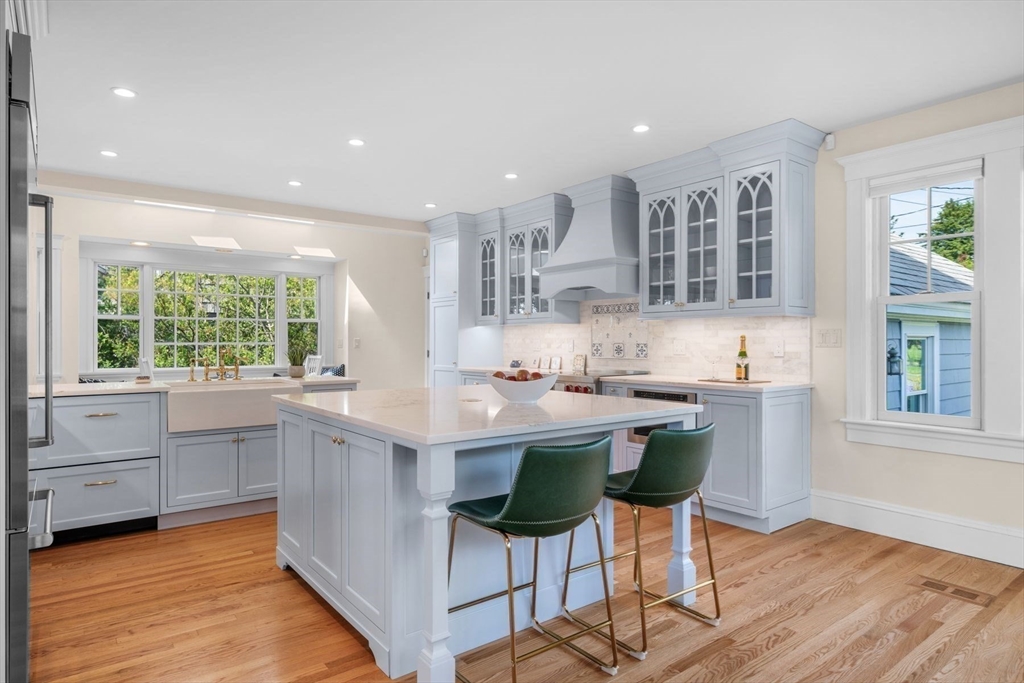 16 Coolidge Road Marblehead, MA 01945 - Photo 13 of 41