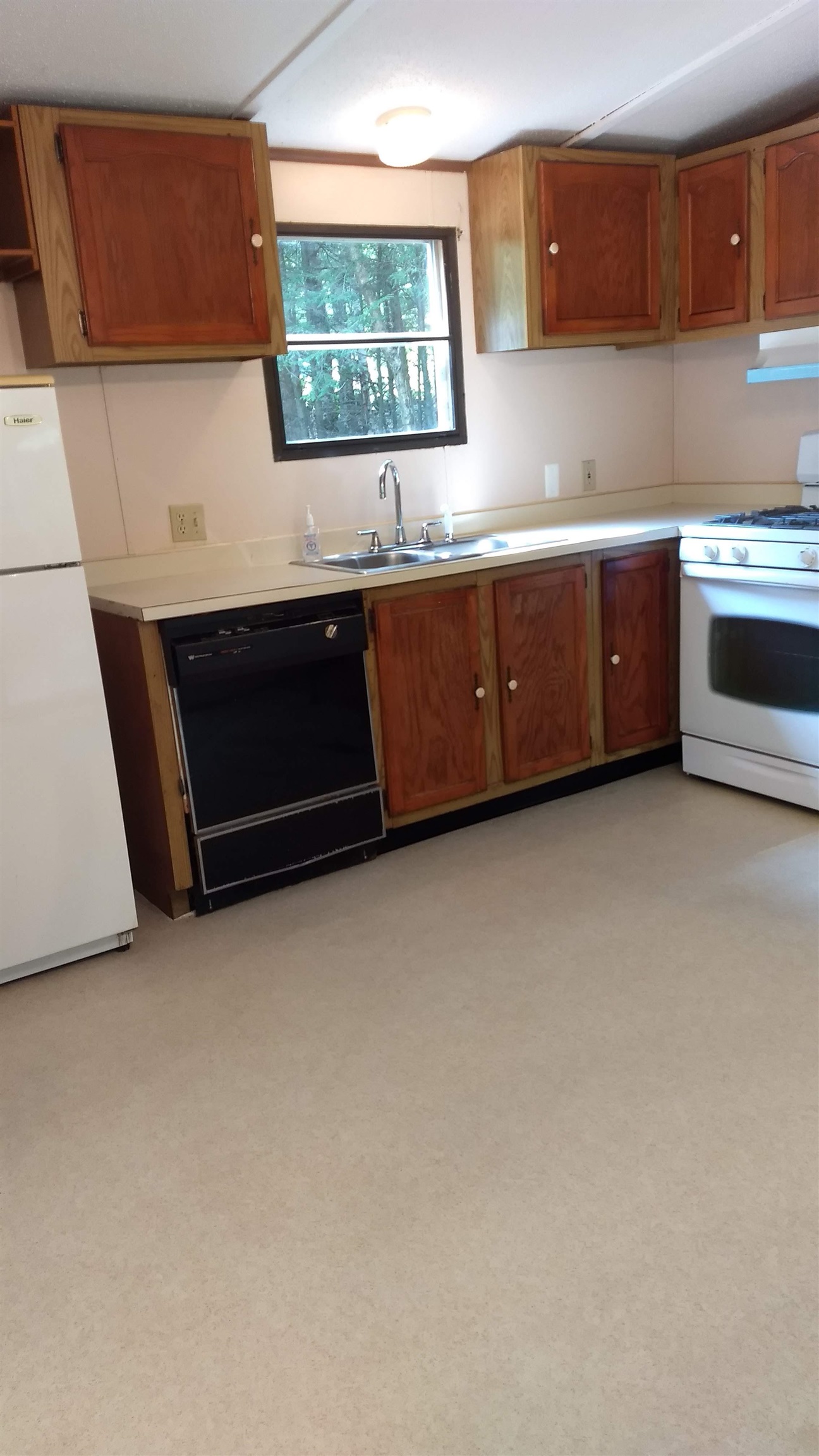 166 Clough Road Pittsfield, NH 03263 - Photo 12 of 24