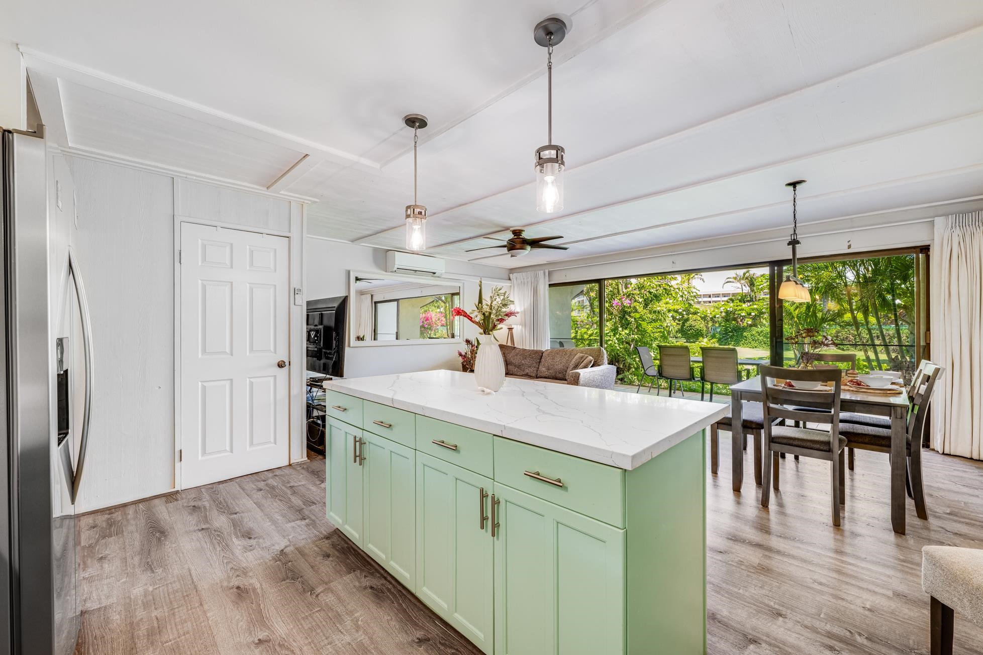 811 South Kihei Road, Unit 5D Kihei, HI 96753 - Photo 7 of 39