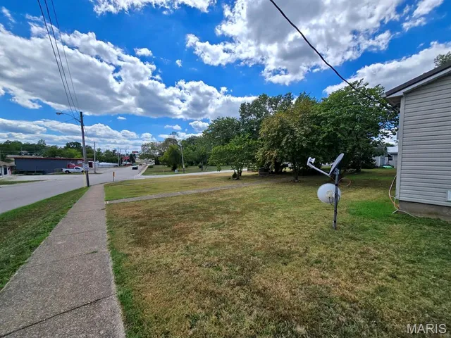 $97,900 | 609 South 1st Street, Houston, MO 65483