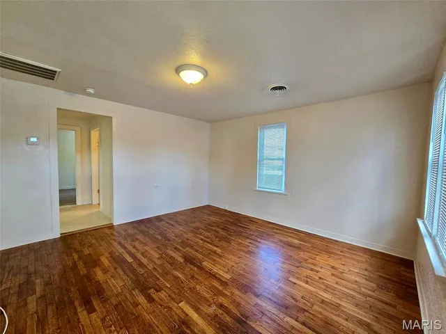 $97,900 | 609 South 1st Street, Houston, MO 65483