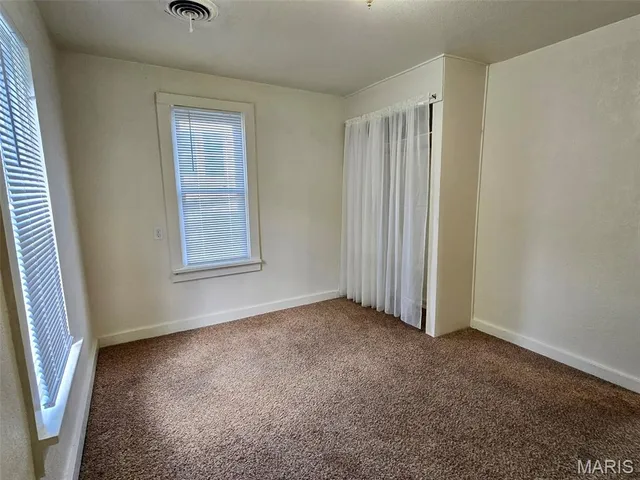 $97,900 | 609 South 1st Street, Houston, MO 65483