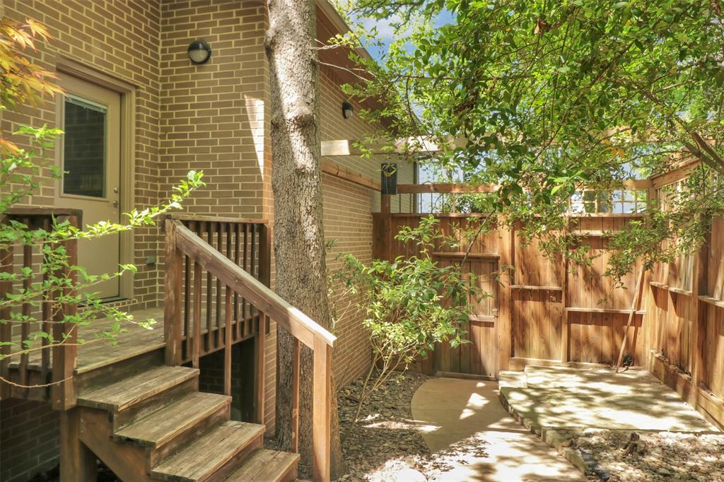 20998 Kiva Circle Flint, TX 75762 - Photo 18 of 40 a view of a balcony with wooden floor and fence