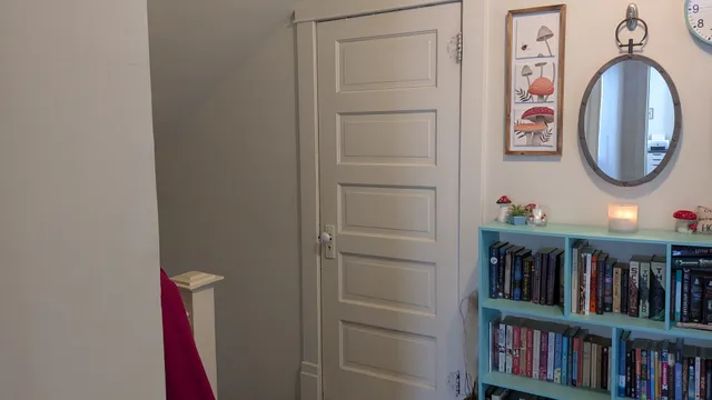 $1,450 | 422 South Jefferson Street, Unit 2, Woodstock, IL 60098