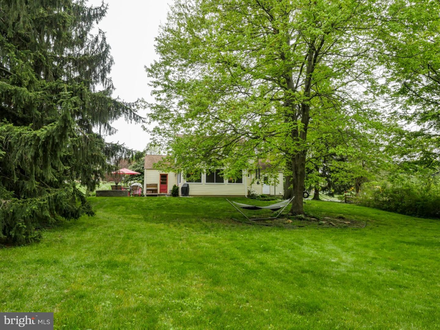 19 Mary Bell Road Audubon, PA 19403 - Photo 23 of 24 View in Back