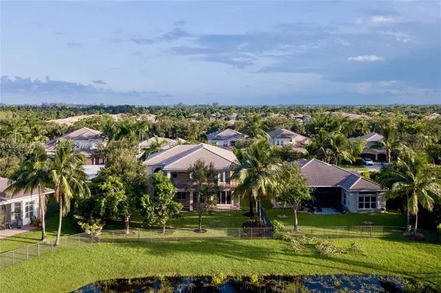 a view of a big yard