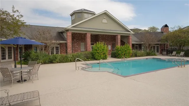 $1,600 | 4840 Highway 22, Mandeville, LA 70471