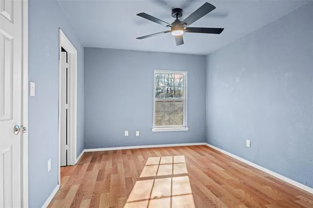 $289,990 | 2522 West Clarendon Drive, Dallas, TX 75211