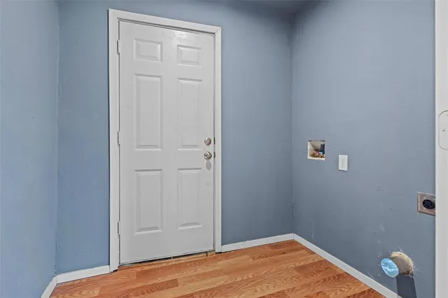 $289,990 | 2522 West Clarendon Drive, Dallas, TX 75211