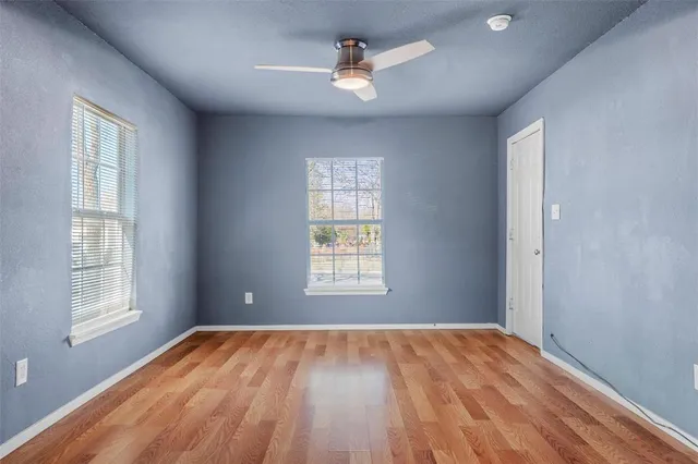 $289,990 | 2522 West Clarendon Drive, Dallas, TX 75211