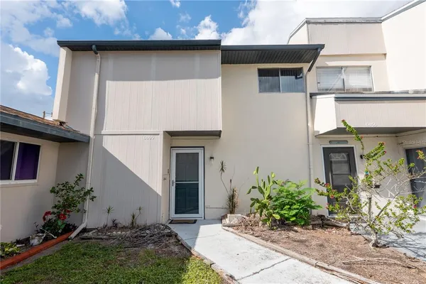 $175,000 | 6860 Whitman Court, Unit 32B, Sarasota, FL 34243