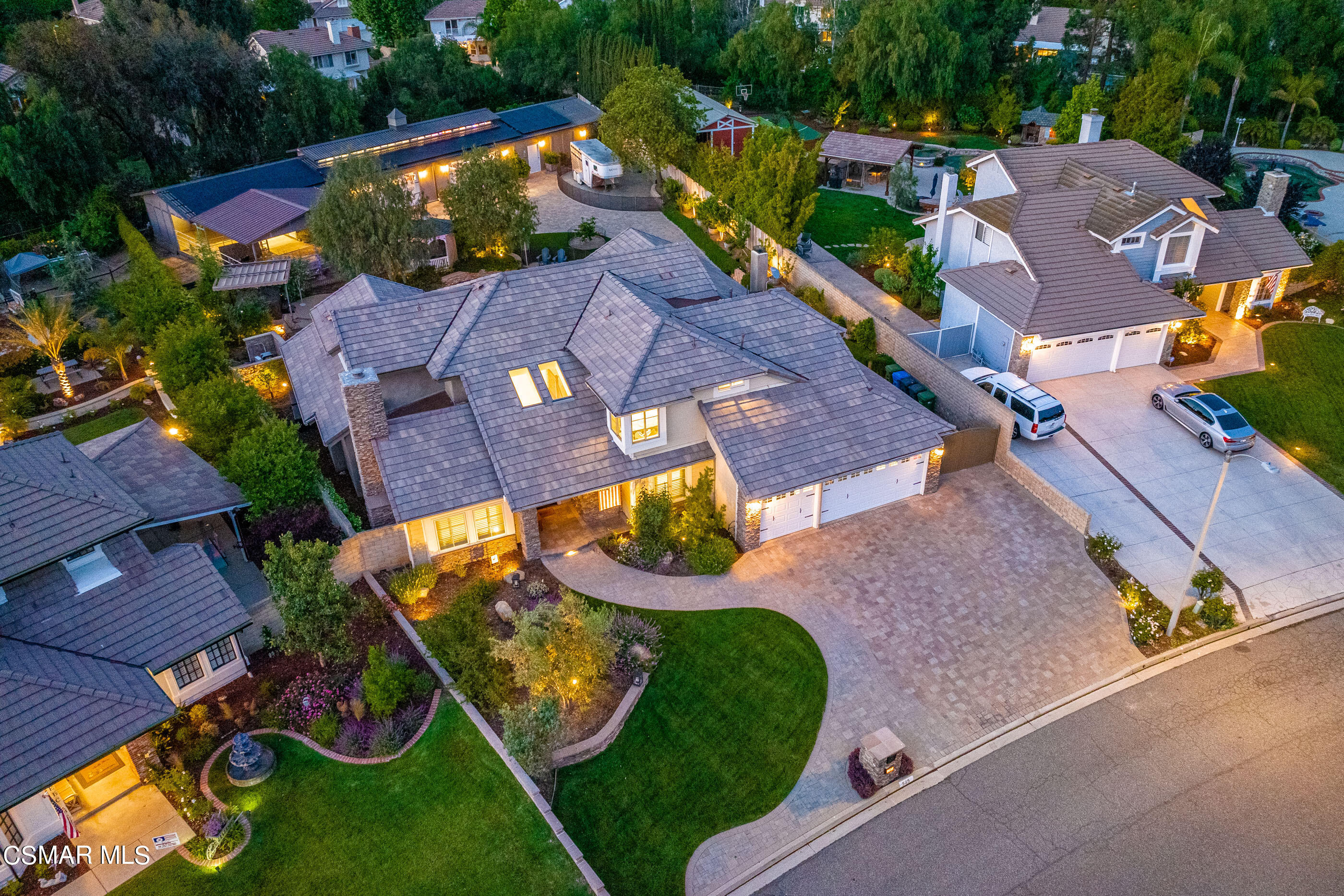 525 Aqueduct Court Simi Valley, CA 93065 - Photo 11 of 98 525 Aqueduct Ct Simi Valley-220
