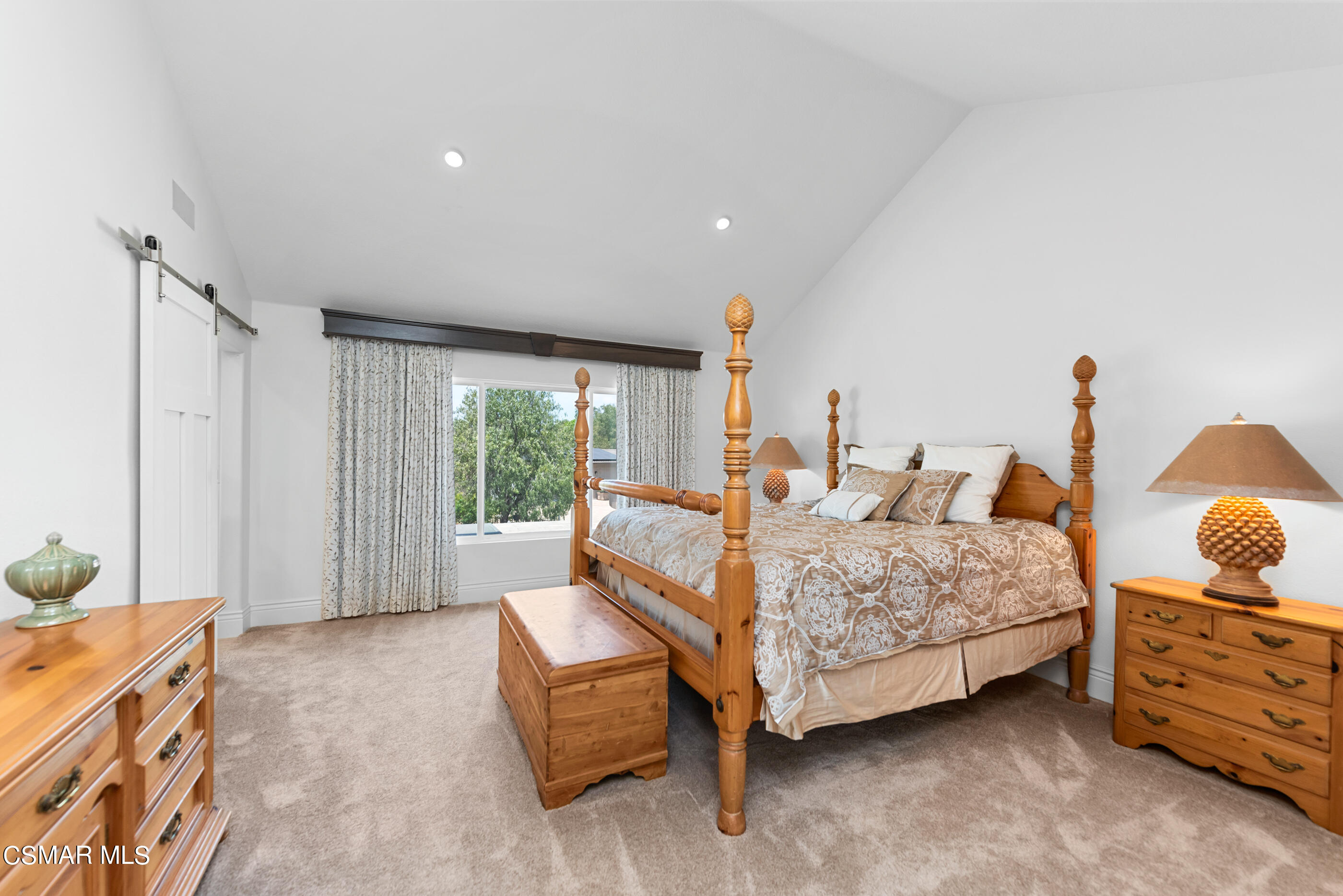 525 Aqueduct Court Simi Valley, CA 93065 - Photo 48 of 98 525 Aqueduct Ct Simi Valley-79