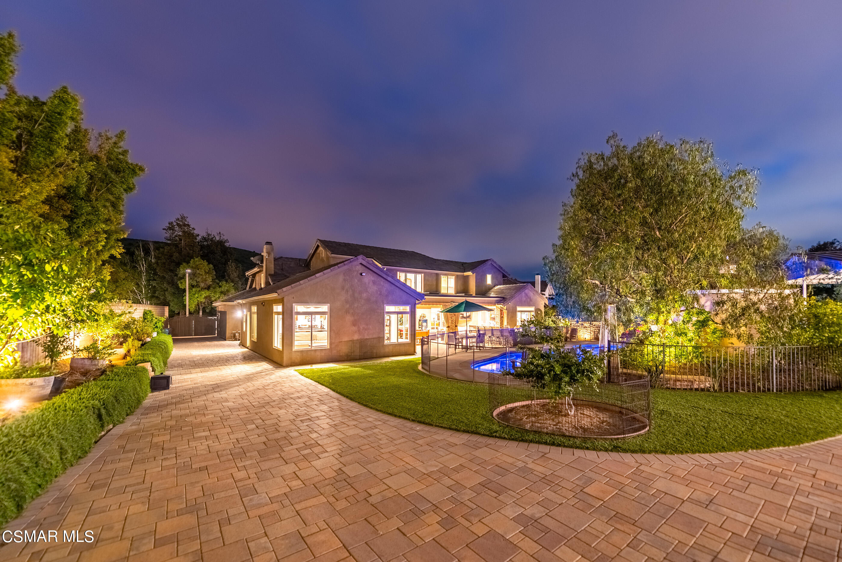 525 Aqueduct Court Simi Valley, CA 93065 - Photo 97 of 98 525 Aqueduct Ct Simi Valley-204