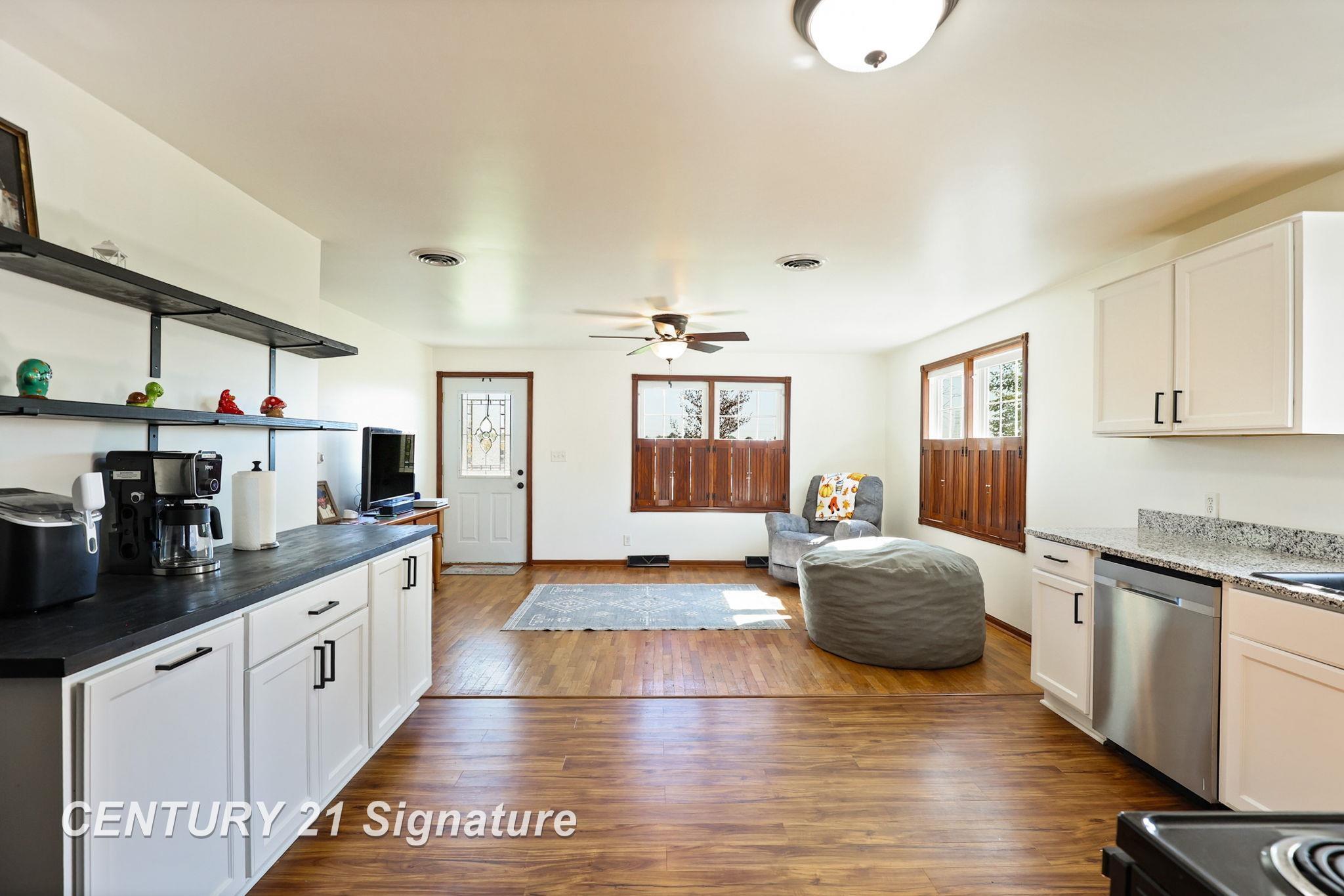 5136 Baxman Road Bay City, MI 48706 - Photo 24 of 44 50190071-7a4d56a1-31e9-4f51-bef4-8d042aa9e4b9.JPG