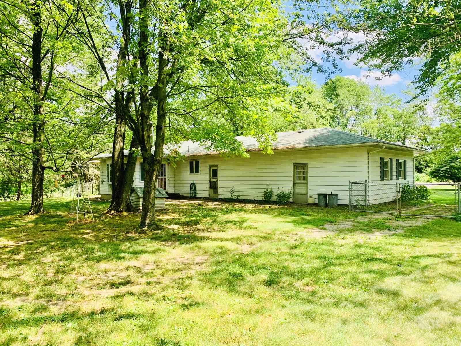 62699 Orange Road South Bend, IN 46614 - Photo 4 of 30 Gallery Image 4