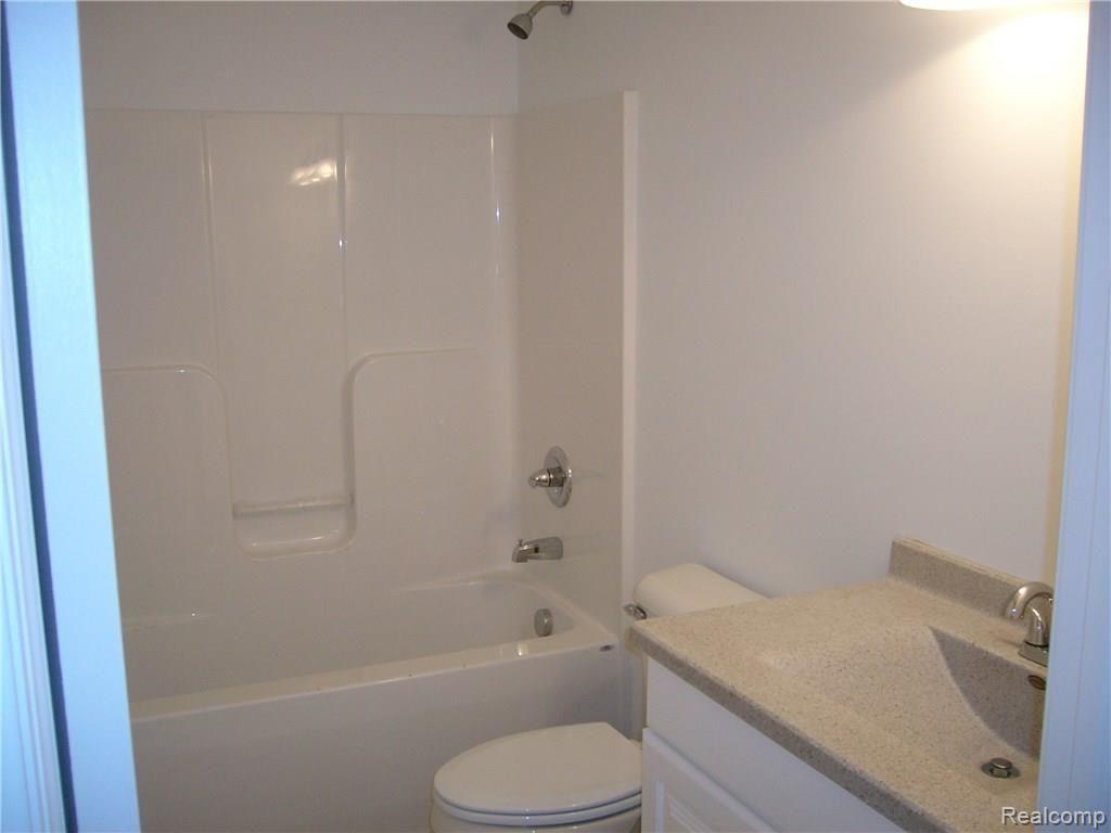 7388 Stow Road Fowlerville, MI 48836 - Photo 10 of 19 SANY1819.JPG