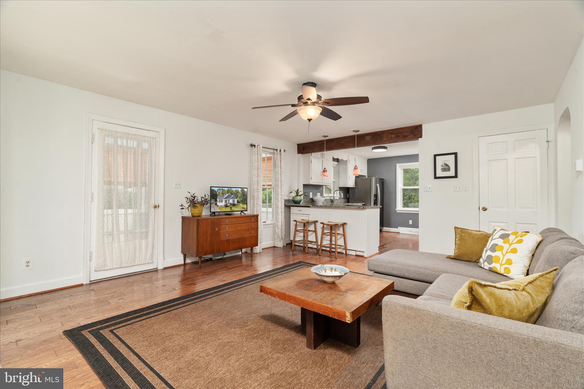17516 Harmony Church Road Hamilton, VA 20158 - Photo 3 of 47