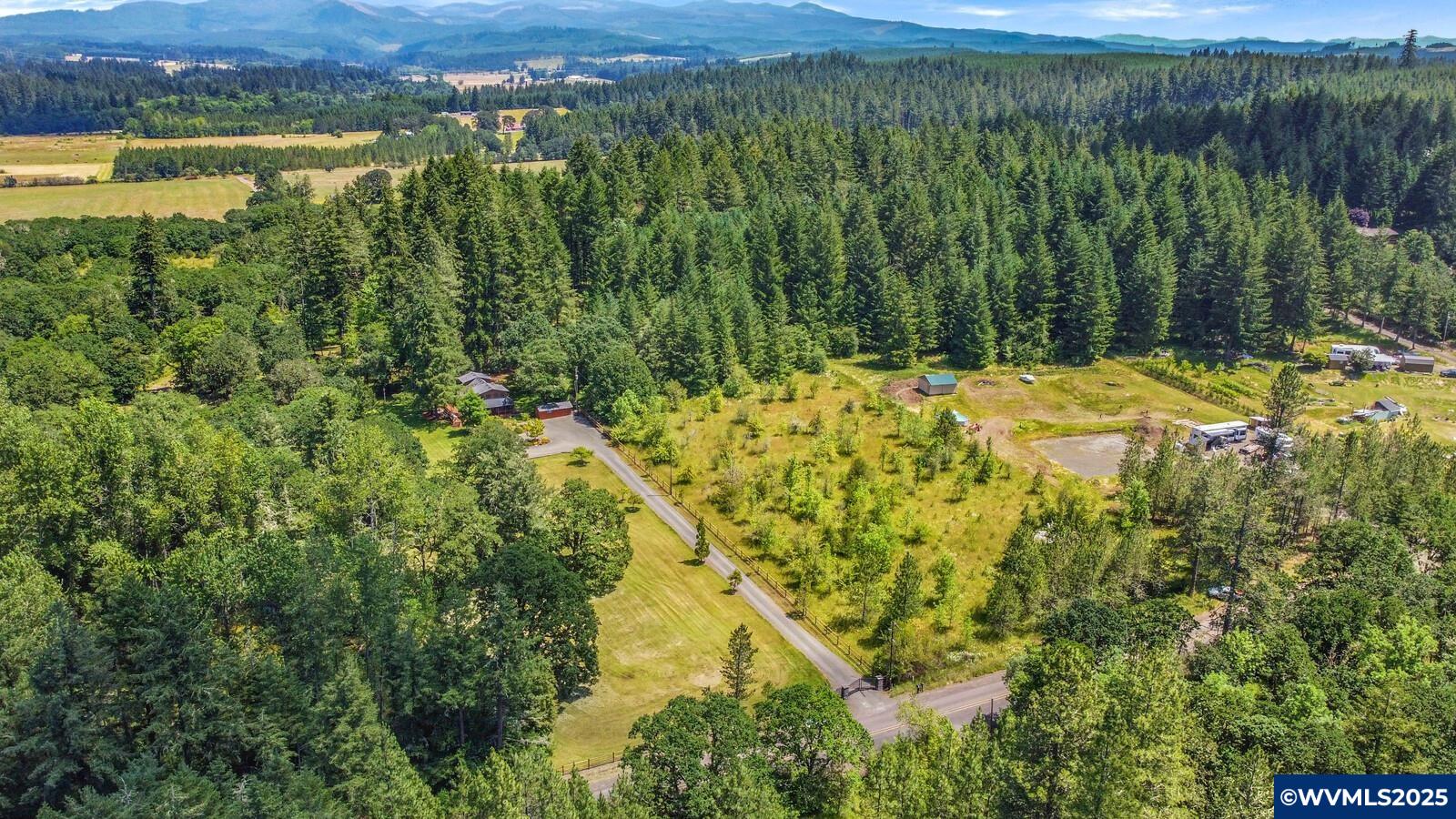33941 Totem Pole Road Lebanon, OR 97355 - Photo 32 of 37 Gallery Image 32