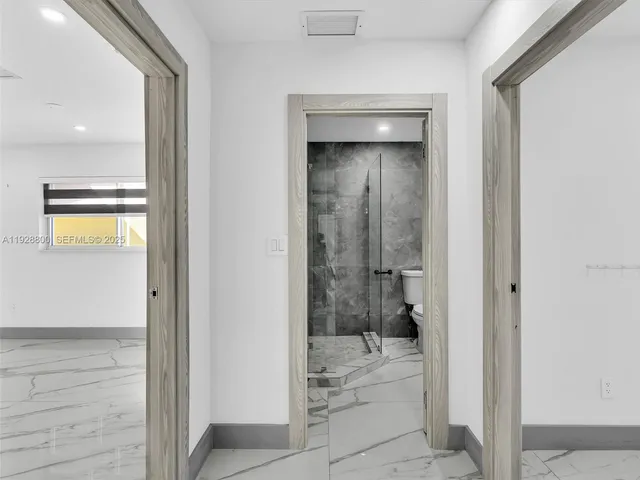 $1,250,000 | 440 Southeast 8th Avenue, Pompano Beach, FL 33060