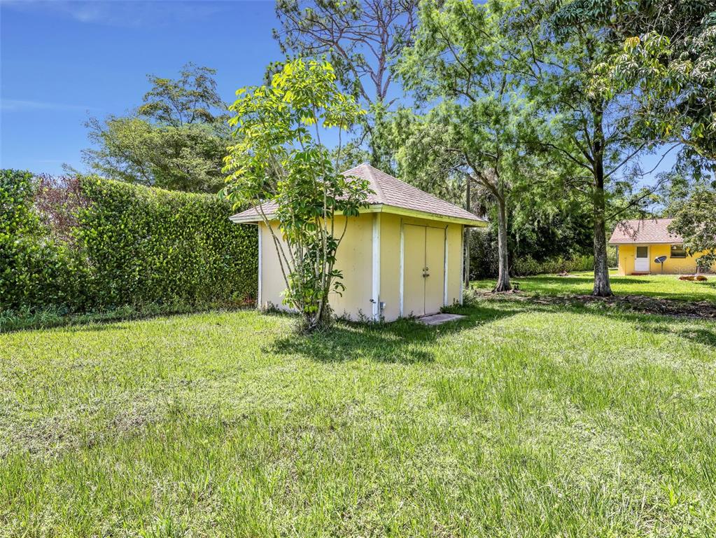 5211 Maple Lane Naples, FL 34113 - Photo 26 of 35 Gallery Image 26