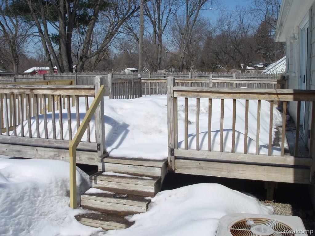 2307 Jones Road Waterford, MI 48327 - Photo 2 of 14 andrew 3-7-14 139.jpg