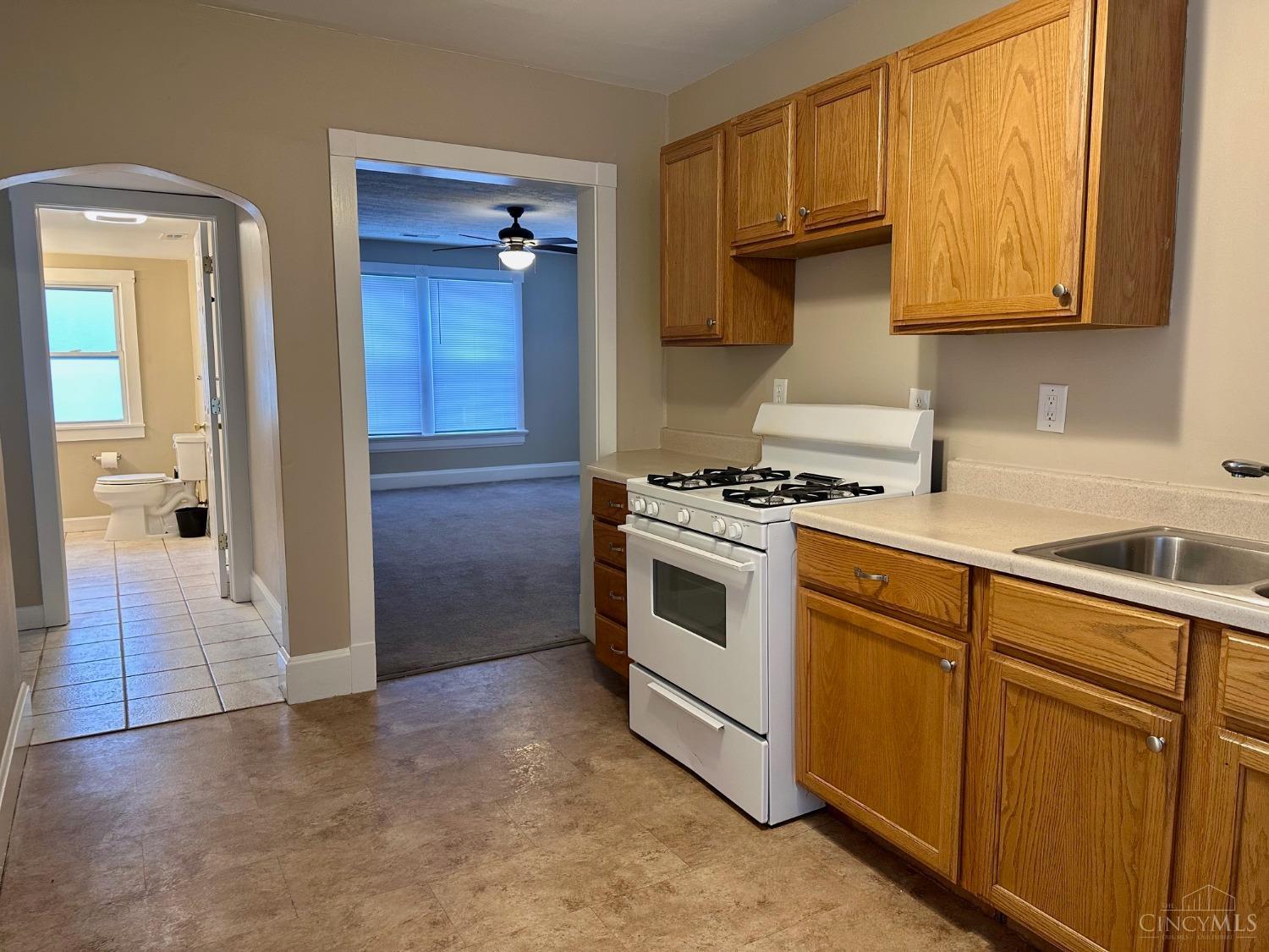 3939 Section Road Cincinnati, OH 45236 - Photo 17 of 21