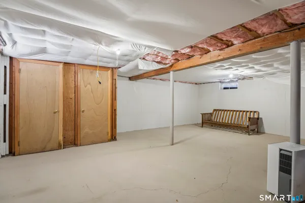 $3,400 | 17 Champlain Drive, Old Lyme, CT 06371