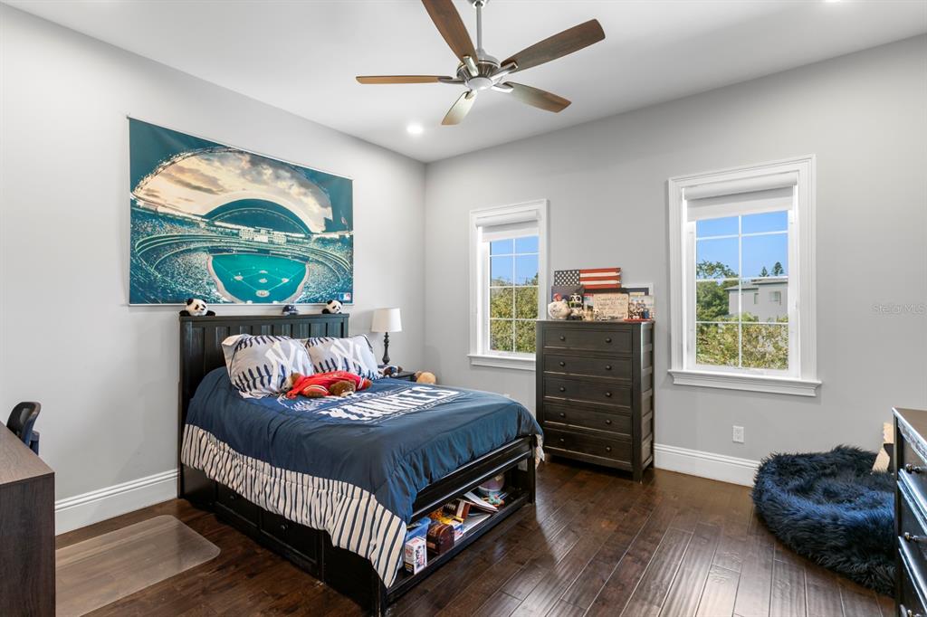 2604 South Bryant Circle Tampa, FL 33629 - Photo 38 of 49 a bedroom with a bed and a window