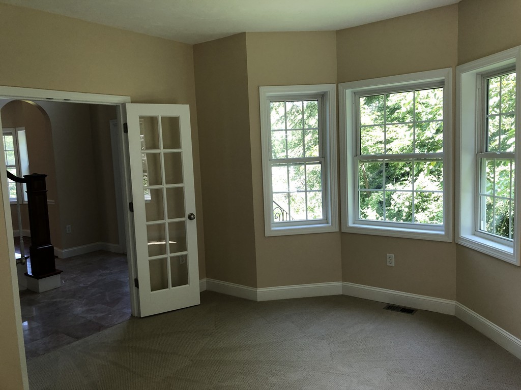 12 Bolton Road Clinton, MA 01510 - Photo 3 of 11