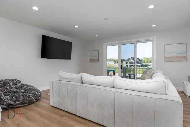 $599,000 | 40 Waterside Way, Ottawa, IL 61350