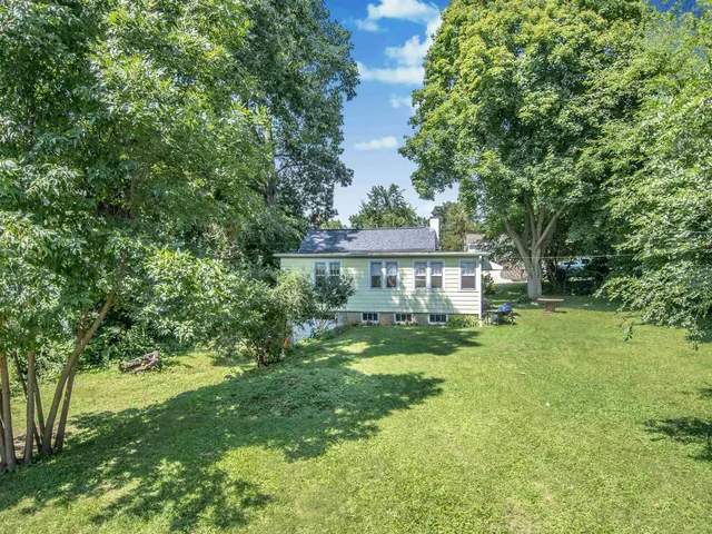 $350,000 | 5805 Roosevelt Street, Middleton, WI 53562