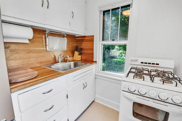 $350,000 | 5805 Roosevelt Street, Middleton, WI 53562