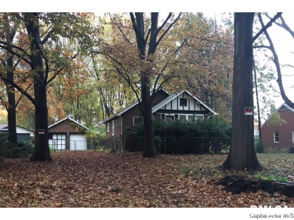 1921 Cardinal Drive Springfield, IL 62704 - Photo 2 of 11 Gallery Image 2