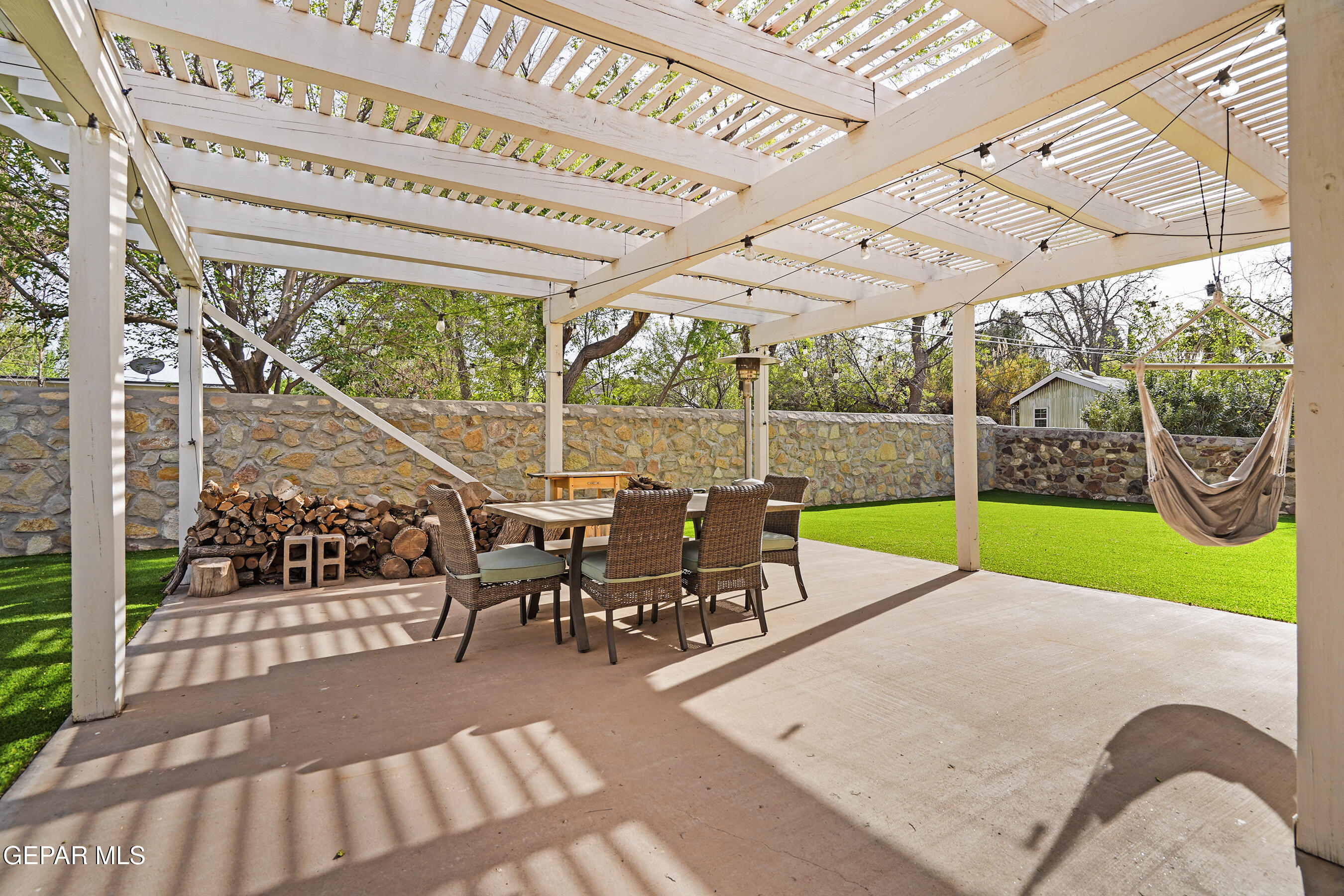 710 Mamie Road El Paso, TX 79932 - Photo 25 of 44 Oversized Pergola