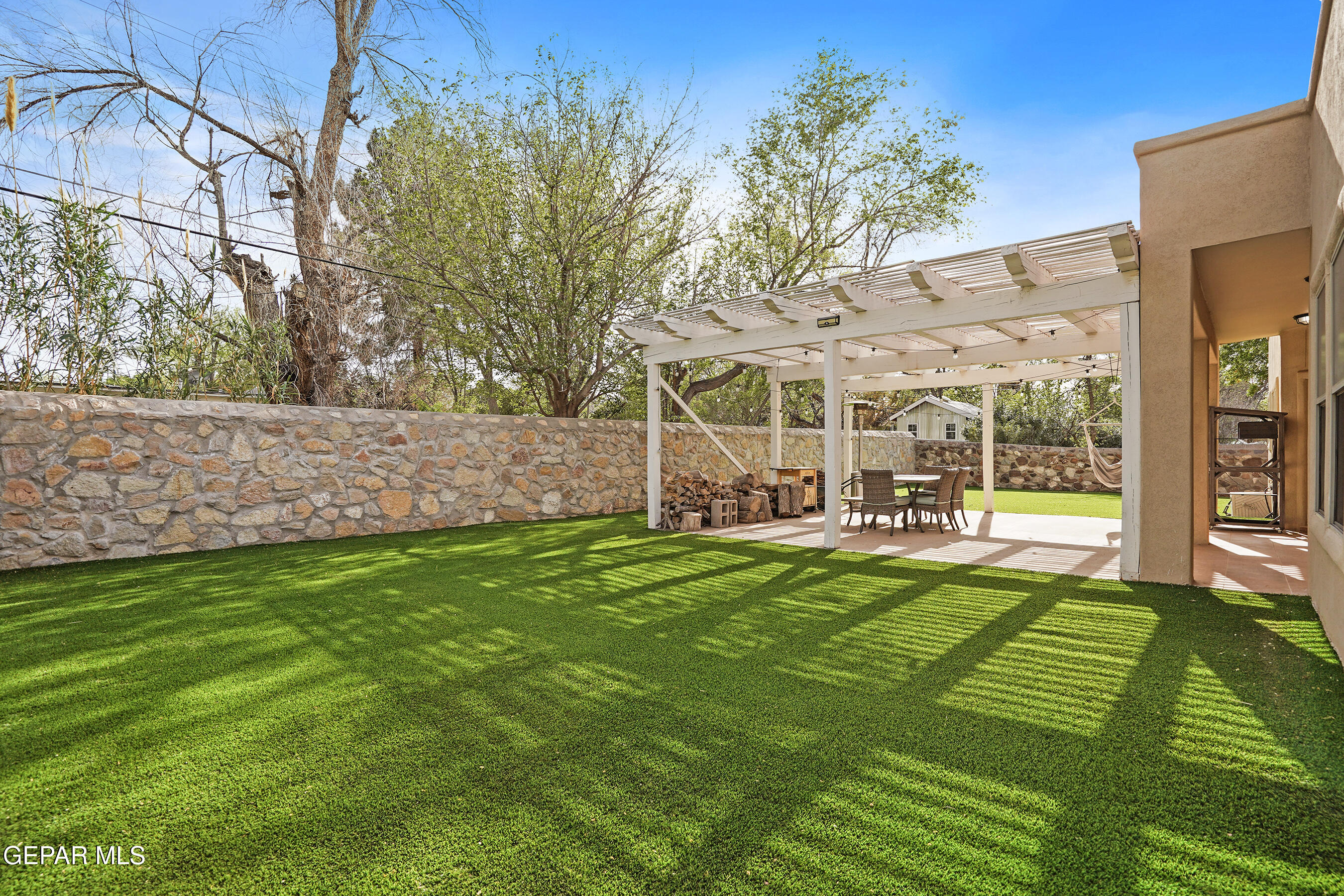 710 Mamie Road El Paso, TX 79932 - Photo 27 of 44 Oversized Pergola