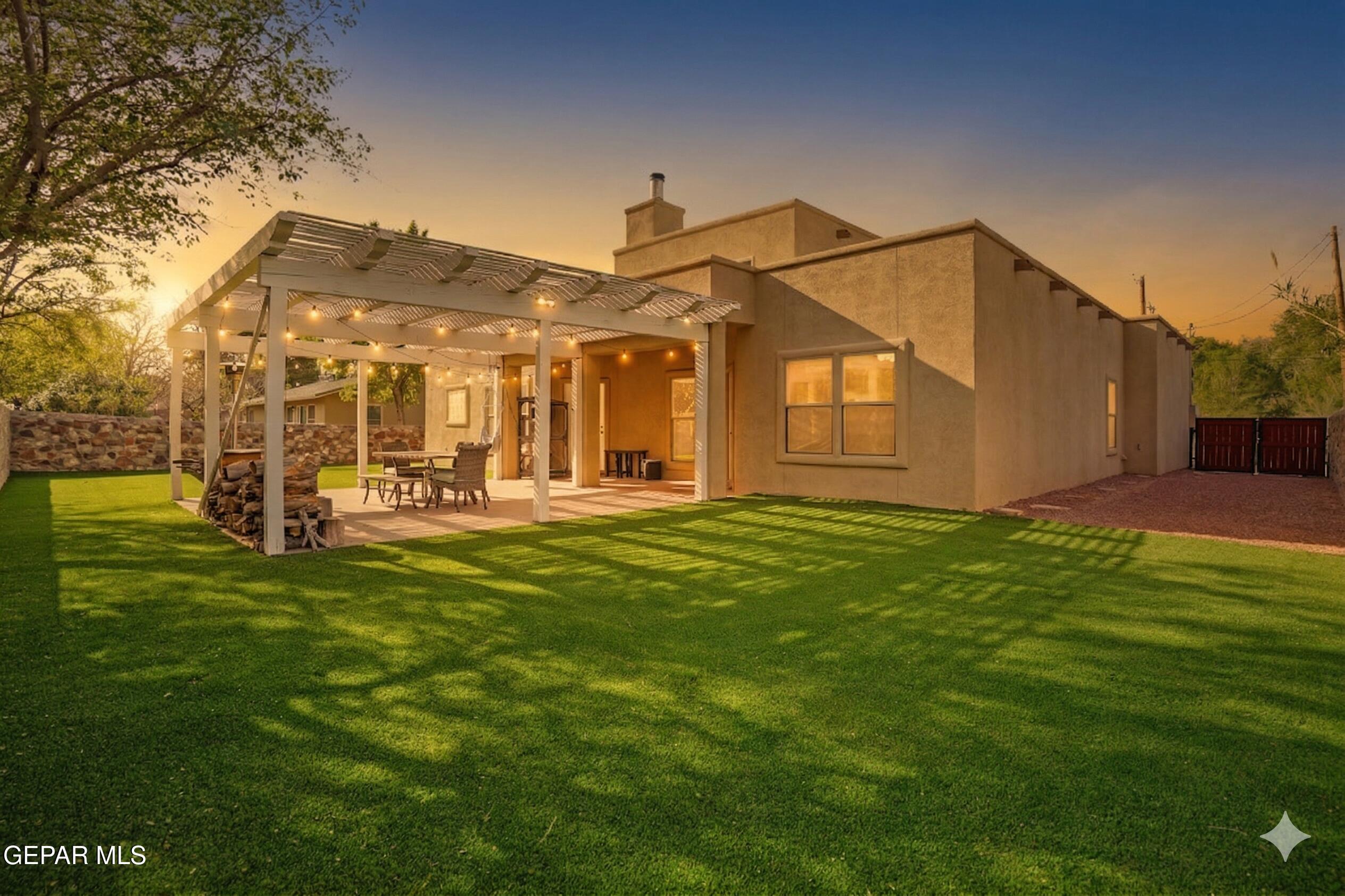 710 Mamie Road El Paso, TX 79932 - Photo 28 of 44 Oversized Pergola