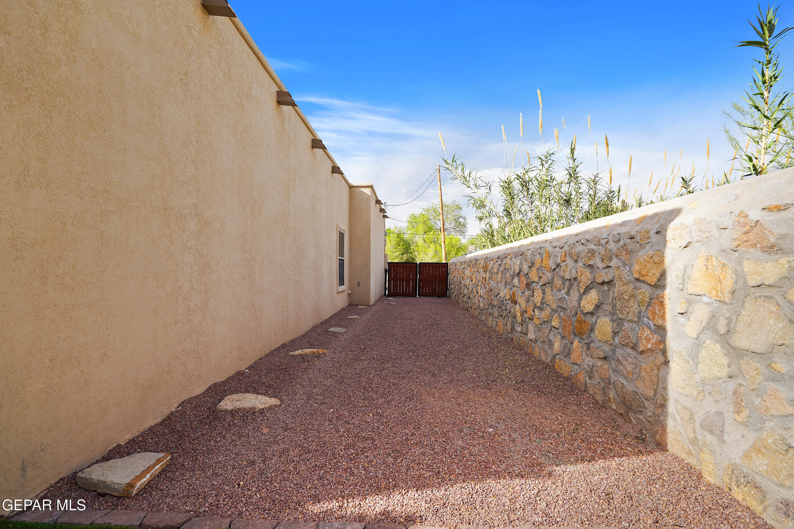 710 Mamie Road El Paso, TX 79932 - Photo 32 of 44 Backyard