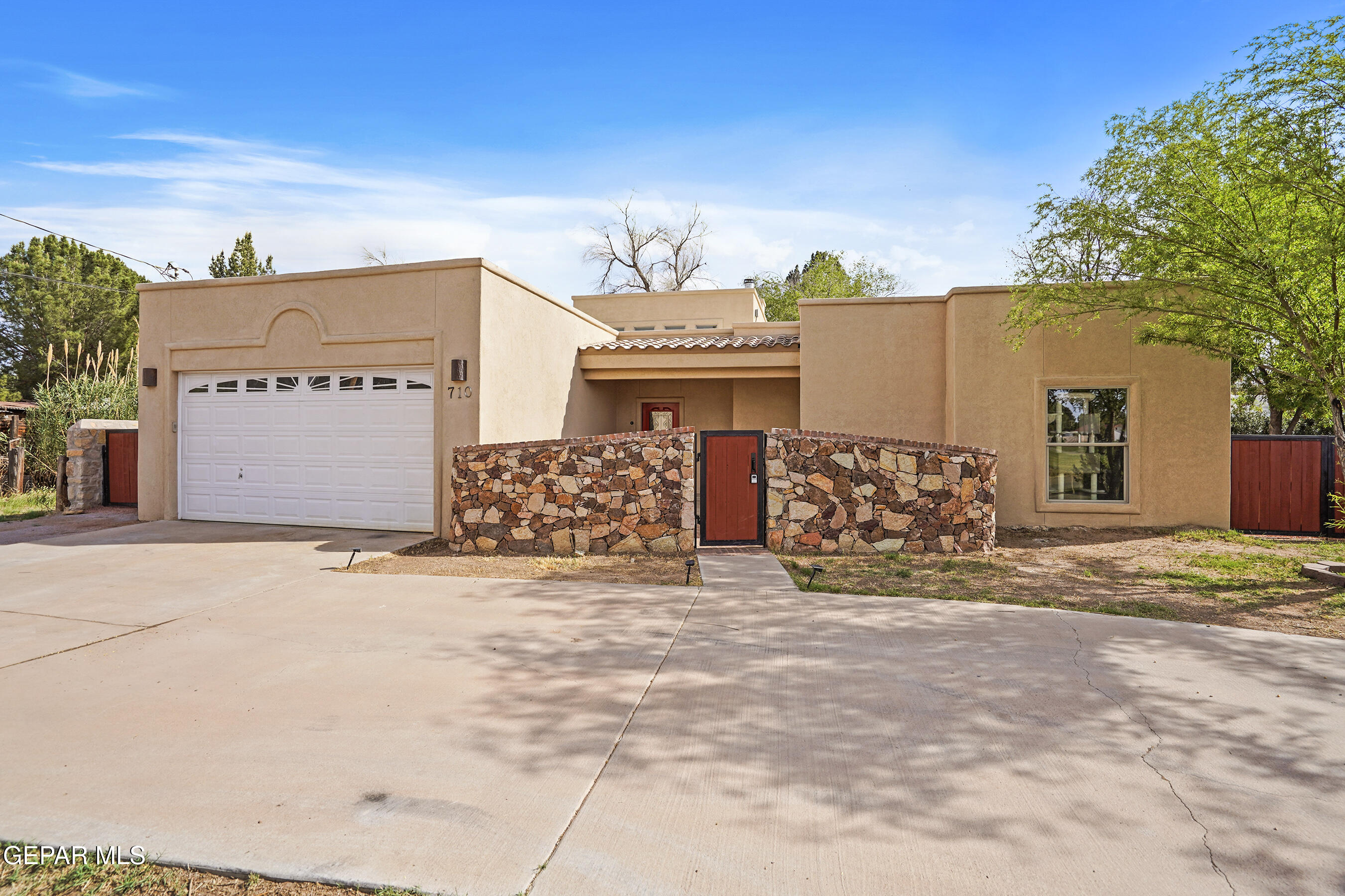 710 Mamie Road El Paso, TX 79932 - Photo 37 of 44 Front view