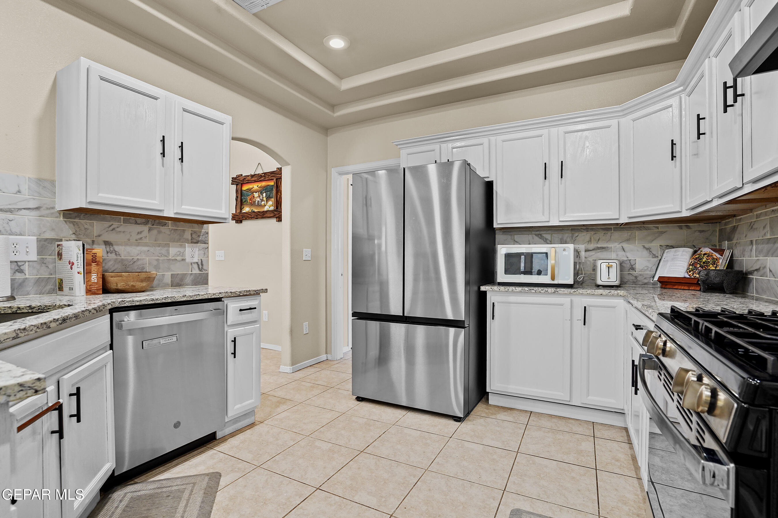 710 Mamie Road El Paso, TX 79932 - Photo 10 of 44 Kitchen