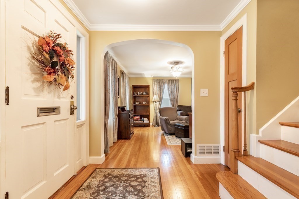 40 Rivercliff Road Lowell, MA 01852 - Photo 3 of 30 Gallery Image 3