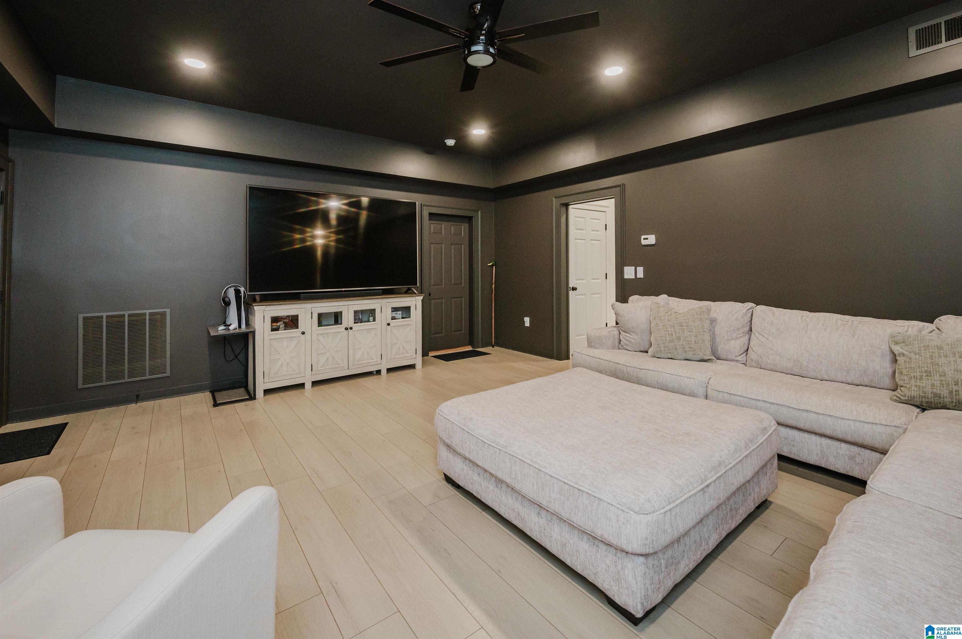 4069 South Shades Crest Road Birmingham, AL 35244 - Photo 40 of 54