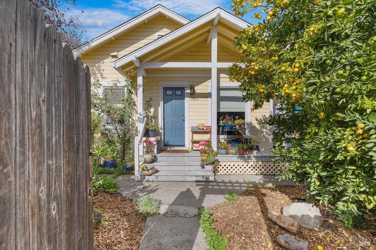 130 11th Street Santa Rosa, CA 95401 - Photo 28 of 50 a front view of a house with garden